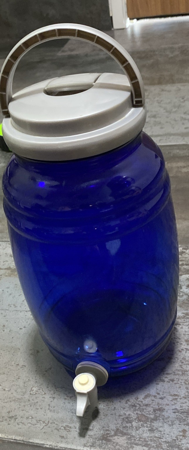 VTG 90’s Cobalt Dark Blue Glass Drink Dispenser Jar Sun Tea Spigot & Pour Spout