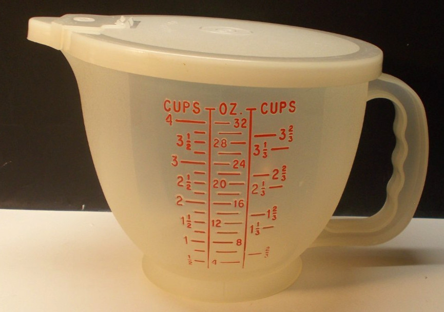 Vtg Tupperware 1288 4 Cup Mix and Store Measuring Pitcher Pour Spout White Lid