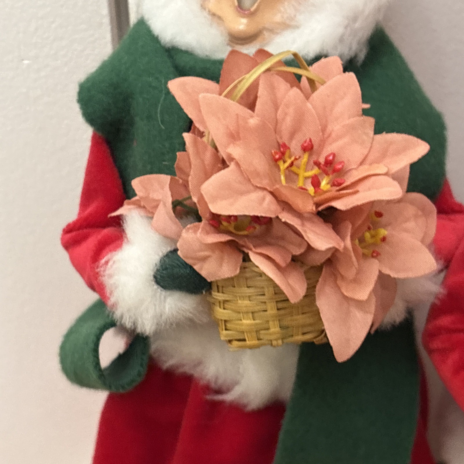 Byers Choice The Carolers Santa & Mrs Claus Christmas 12″ Velvet 2006