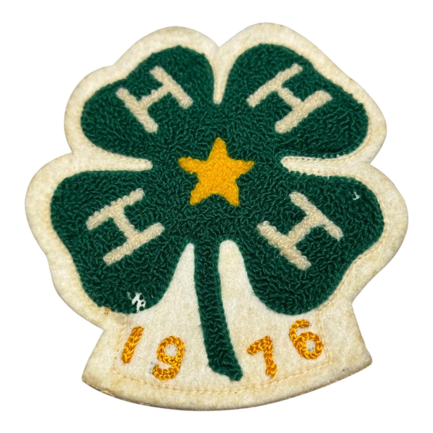 Vintage 1976 4-H Clover Chenille Embroidered Felt Patch Green Gold Award 4×4.5in