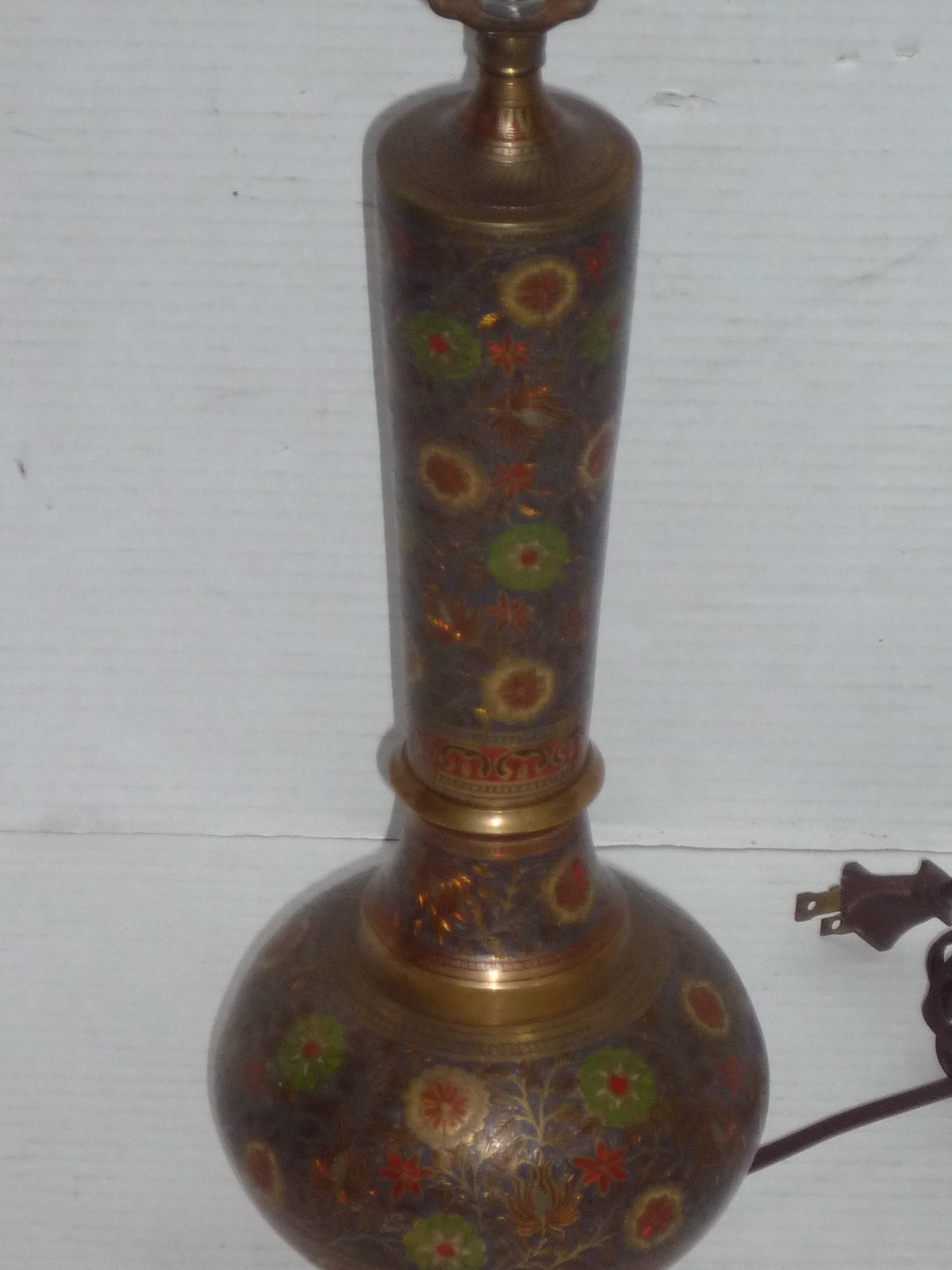 VINTAGE ARCHANA CRAFTS INDIA BRASS CLOISONNE FLOWERS FLORAL LAMP BEAUTIFUL