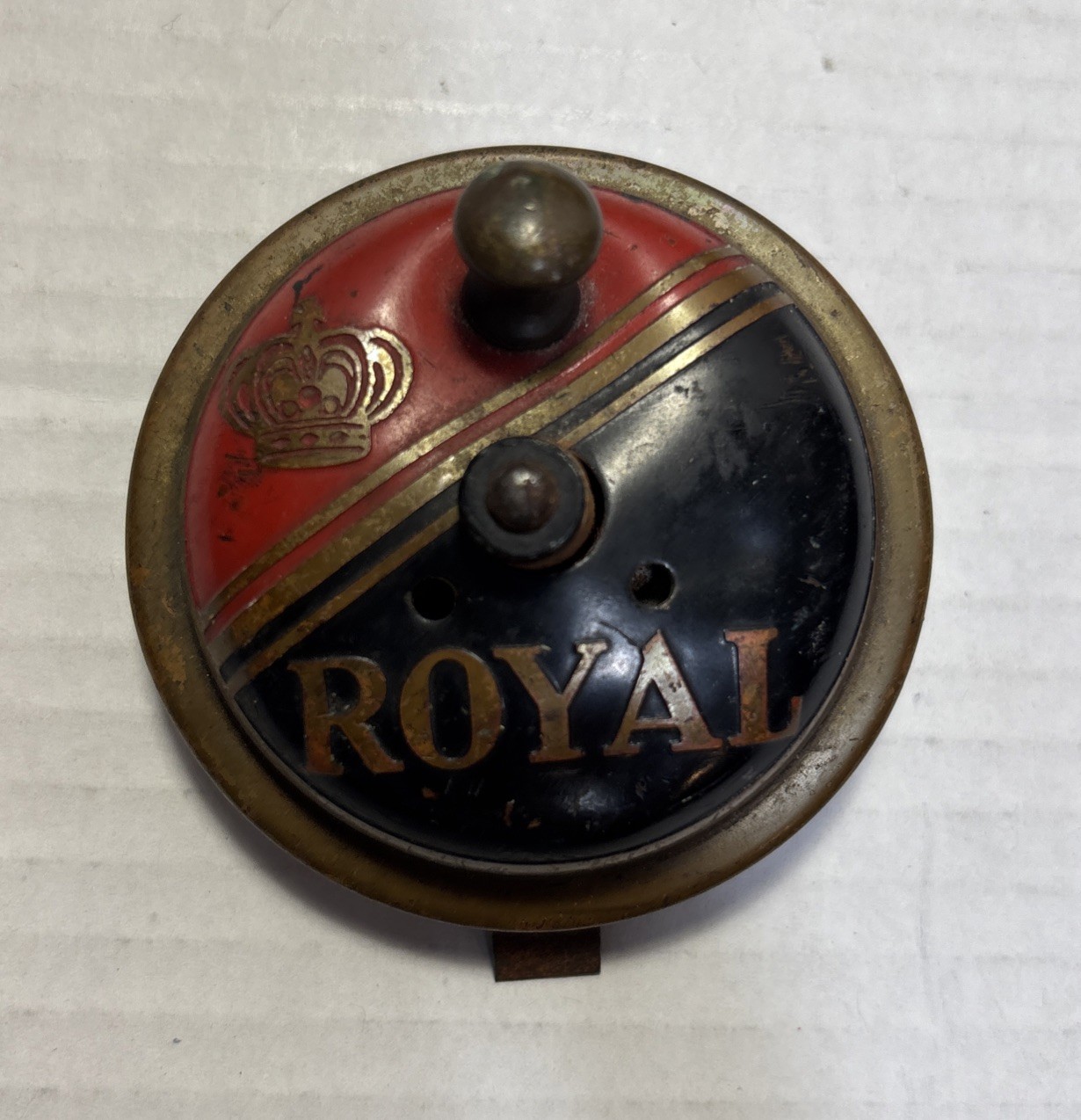 Original Antique Royal Tourist Motor Car Fuel Tank Gas Cap Emblem Badge